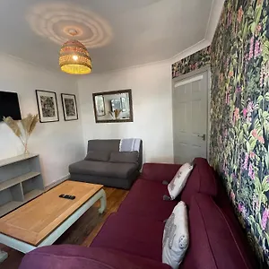 Apartment The Wood, London