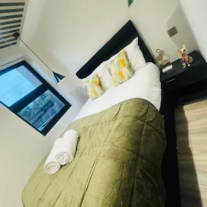 Apartment Luxury Flats, Location In Town, London